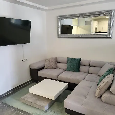 Schwarzwaldsuite Mit Panorama Waldblick Daire *