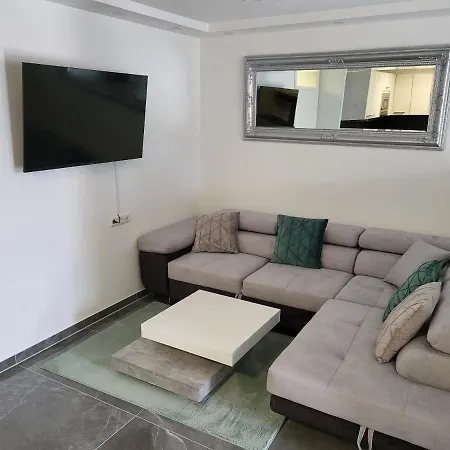 Schwarzwaldsuite Mit Panorama Waldblick Daire *